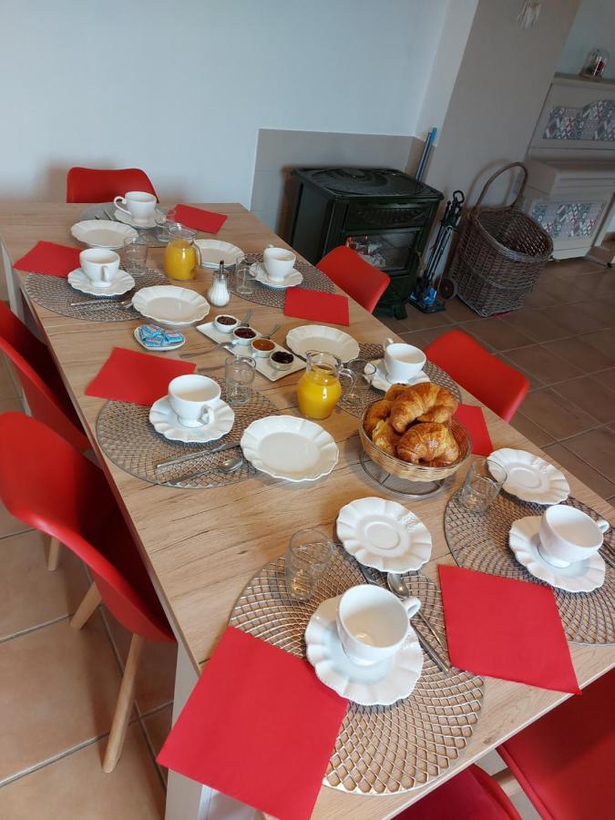 Hotel Le Moulin De L'Etang Chaneins Zewnętrze zdjęcie