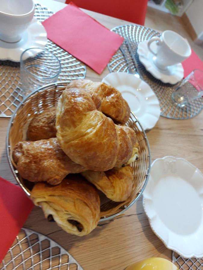 Hotel Le Moulin De L'Etang Chaneins Zewnętrze zdjęcie